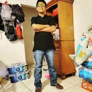 Meet your Posher, Lorenzo